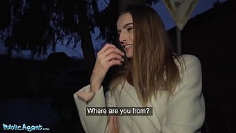 Французская Брюнетка Альба Лала Демонстрирует Свою Маленькую Грудь И Делает Минет На Публике.