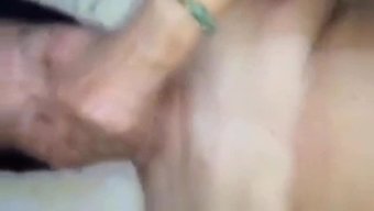 Азиатская Бабушка Получает Домашний Кремпай В Любительском Видео.